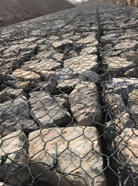 Последние блоги о компании Automated Gabion Mesh Machines Empower Sustainable Construction Projects