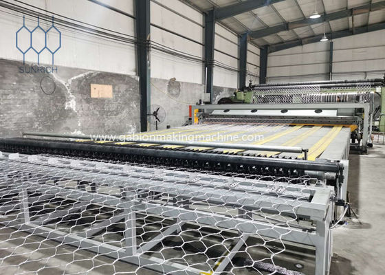 Купить производственная линия Plc Gabion 100x120mm автоматическая для листа сетки Gabion ширины 4500 Mm Производство в сети